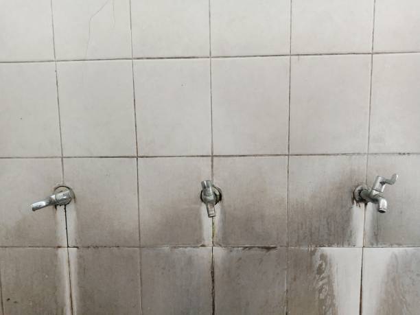 Water damage restoration experts in Shell Kno, MO